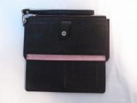 ストラップ付き長財布 ブラック 520