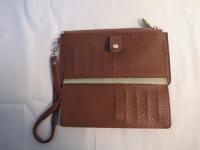 ストラップ付き長財布 ブラウン 379