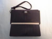 ストラップ付き長財布 ダークブラウン 514