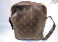 LOUIS VUITTON モノグラム ショルダーバック 272